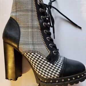 ALDO Women's Houndstooth Studded Black White Lace Up Block Heel Booties Size 7